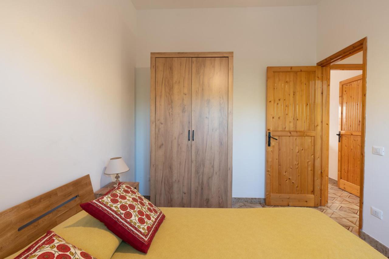 Casa Vacanze Calatijuncu Partinico Buitenkant foto