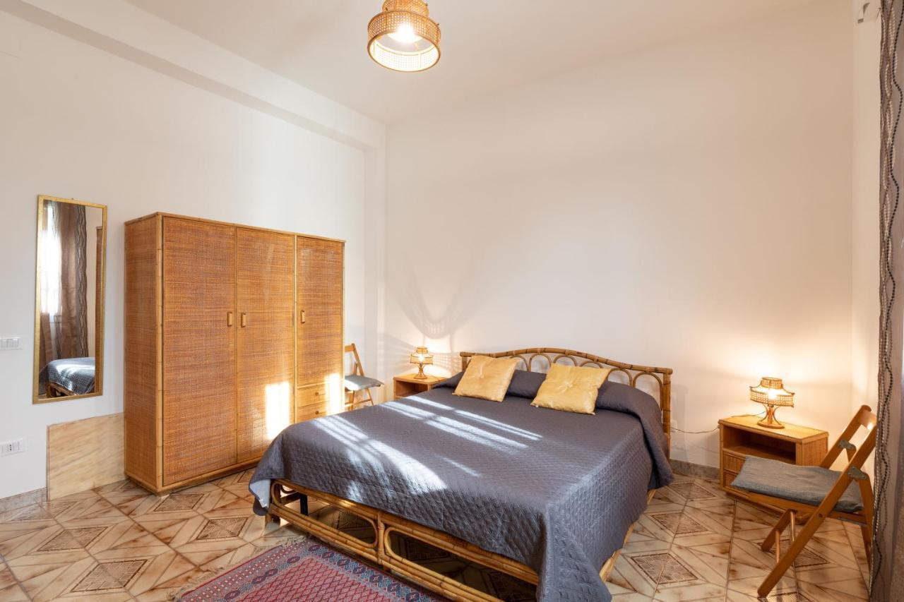 Casa Vacanze Calatijuncu Partinico Buitenkant foto